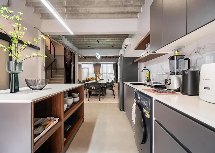 Haus Phrom Phong