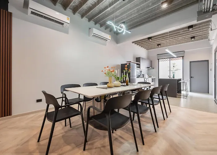 Haus Phrom Phong